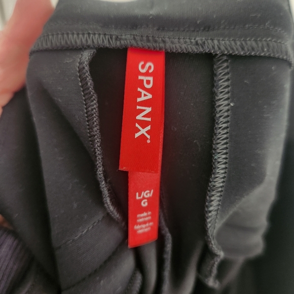 SPANX Supersmooth Perfect Fit Ponte Kick Flare Pants Black L 20386Q Chic Classic - Picture 6 of 7